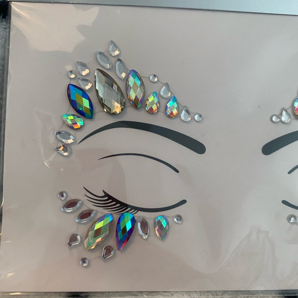 Face Gems - Picture 3 of 7